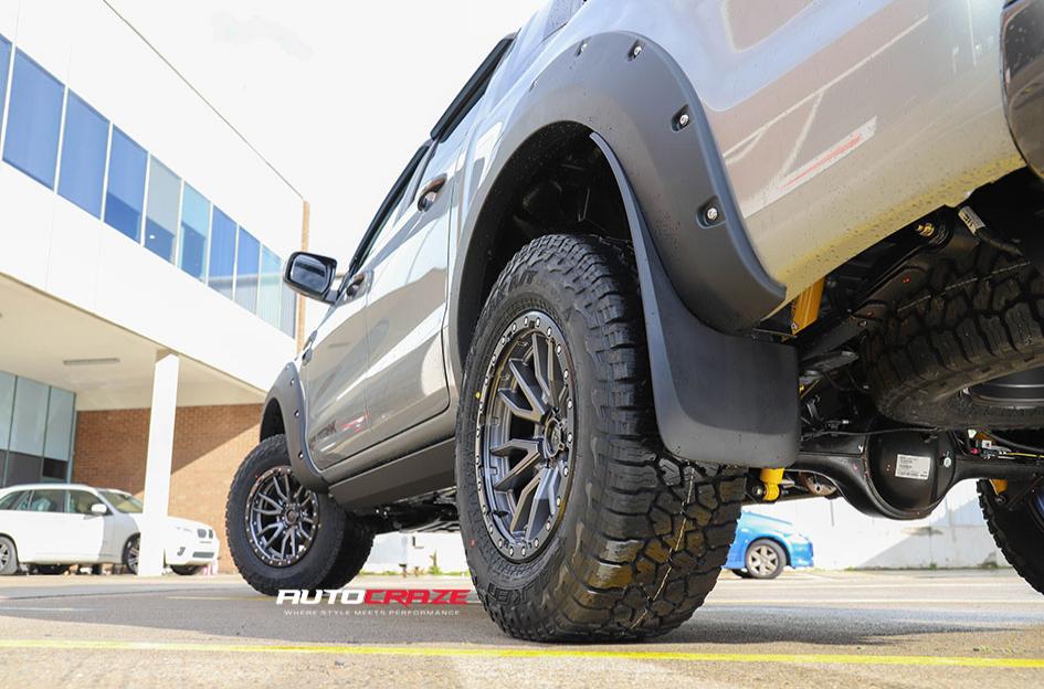 FORD RANGER REBEL ANTHRACITE CENTER W BLACK LIP